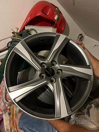 4 cerchi auto