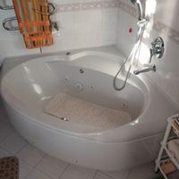 Vasca idromassaggio