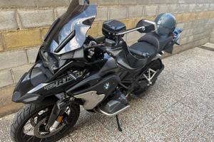 BMW Gs 1250 triple black