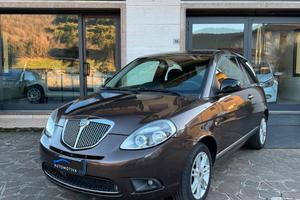 Lancia Ypsilon 1.2 69 CV Unyca
