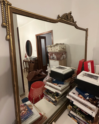 Specchio Dorato Vintage con Cimasa e Nappe 167x114