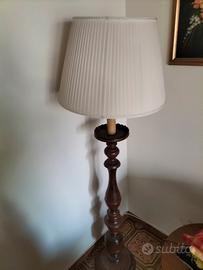 Lampada da terra antica