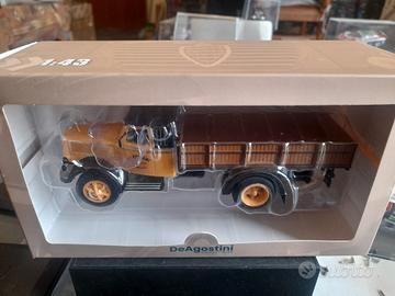 Fiat 684 Modellino Scala 1_43 