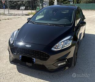 FORD FIESTA ST LINE