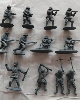 Soldatini  Matchbox ,esercito tedesco  scala 1/32