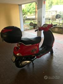 Piaggio Vespa 50 LX - 2011