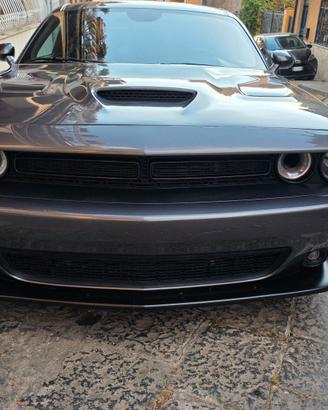 Dodge challenger 5.7 R/T HEMI