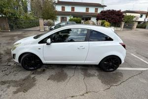 Opel Corsa 1.3 cdti bicolor