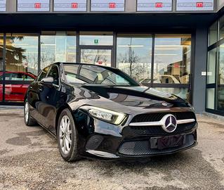 MERCEDES-BENZ A 180 Classe A - BUSINESS *SOLO 67