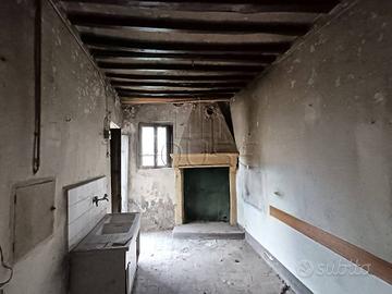 Appartamento di 110 m² con 2 locali e box auto a C