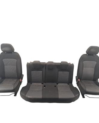 Tappezzeria Suzuki Vitara 1.6 Diesel del 2018