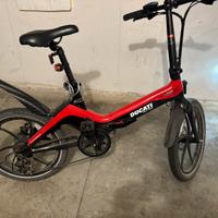 Bici elettrica pieghevole Ducati ebike