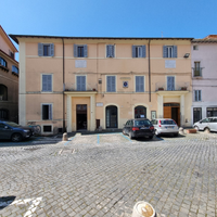 Piazza Garibaldi, appartamento indipendente