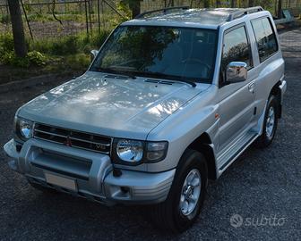 Mitsubishi Pajero 3.5 V6 Target