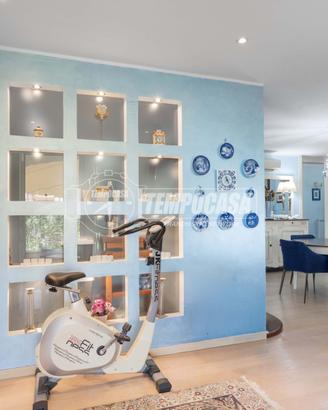Villa unifamiliare di prestigio con vista lago, pi