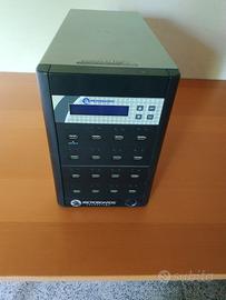 Duplicatore di memorie flash USB Microboards