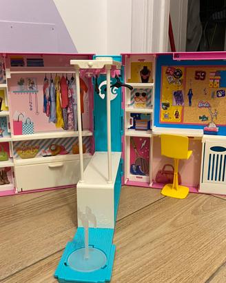 Armadio di Barbie