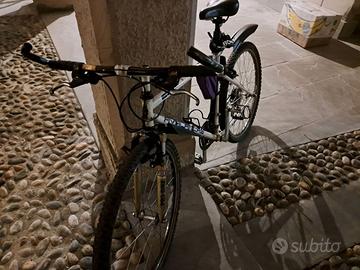 bici MTB uomo in alluminio