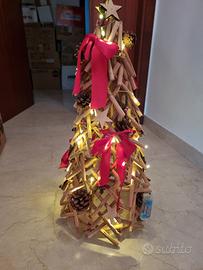 Alberino di Natale artigianale con luci LED