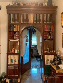 Libreria in legno antica