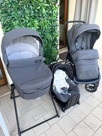 Inglesina Aptica XT – Trio completo – Grigio fumo