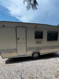 Roulotte Adria mobil 5003 Db