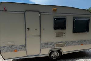 Roulotte Adria mobil 5003 Db