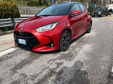 Toyota Yaris Hibrid Lounge