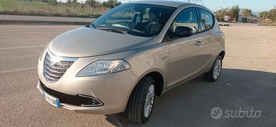 LANCIA YPSILON METANO PERFETTA