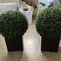 2 sfere fiori finti con vasi