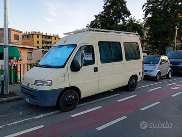 FURGONE CAMPERIZZATO