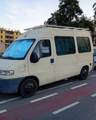 FURGONE CAMPERIZZATO