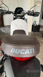 Sella Ducati scrambler 800 (mai utilizzata)