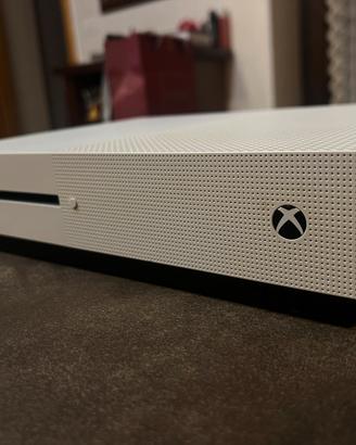 Xbox con Controller e giochi