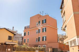 2 LOCALI A ROMA