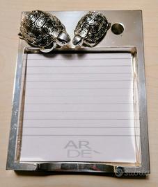 Porta memo da scrivania con tartarughe.