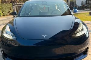 Model 3 long range dual motor-NON TRATTABILE