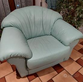 Poltrona divano in pelle nuova