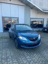 Lancia Ypsilon 1.0 FireFly 5 porte S&S Hybrid Silv
