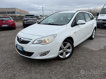 Opel Astra 1.4 Turbo 140CV Sports Tourer GPL Tech 