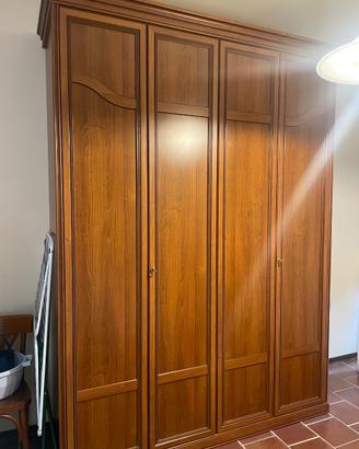 Armadio in legno
