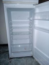 Frigo Akai