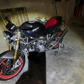 Ducati Monster S4 916