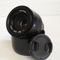 Zeiss Touit 32mm f/1.8 - Fujifilm X