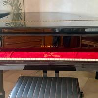 Pianoforte a coda nuovo.
