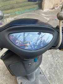 Scooter Sh 50