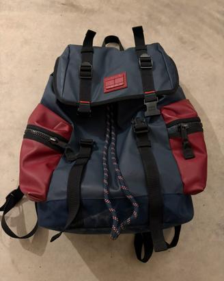 Zaino Tommy Hilfiger blu e rosso