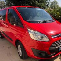 Ford transit castum 6 posti autocarro