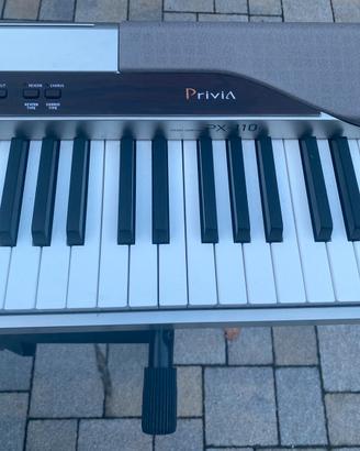 Piano Casio con tasti pesati