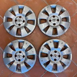 Copri cerchi borchie Toyota Yaris 15 pollici